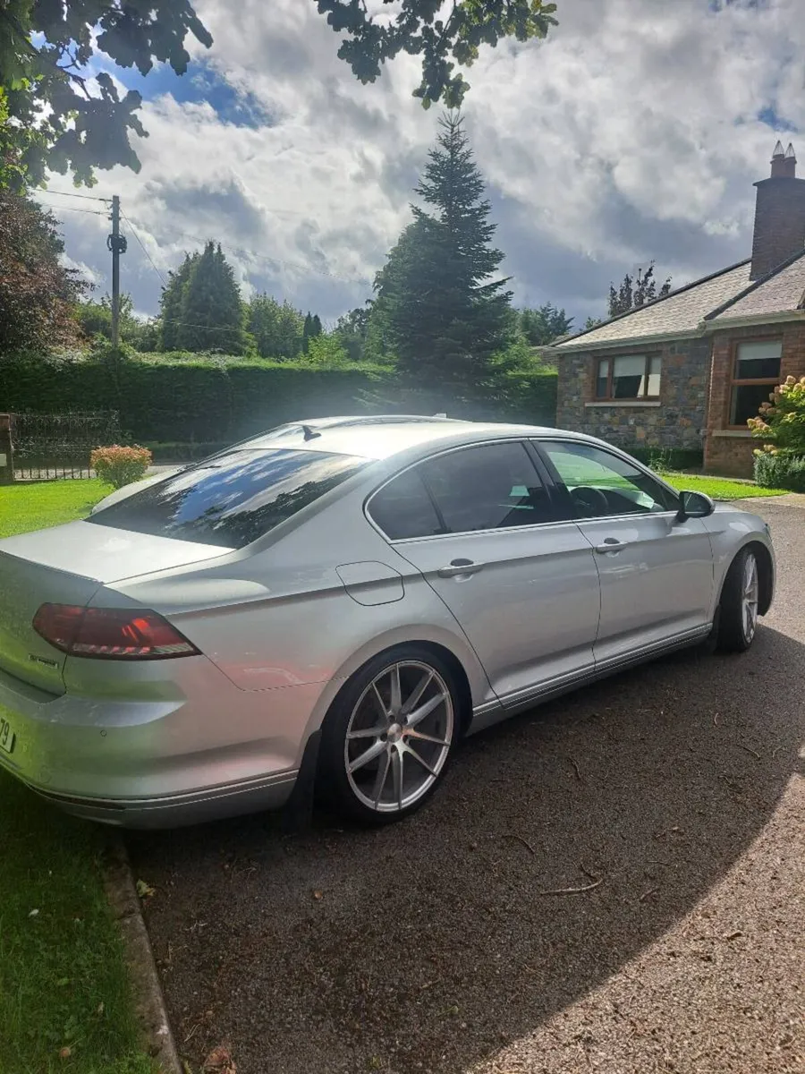 2015 VW Passat - Image 2