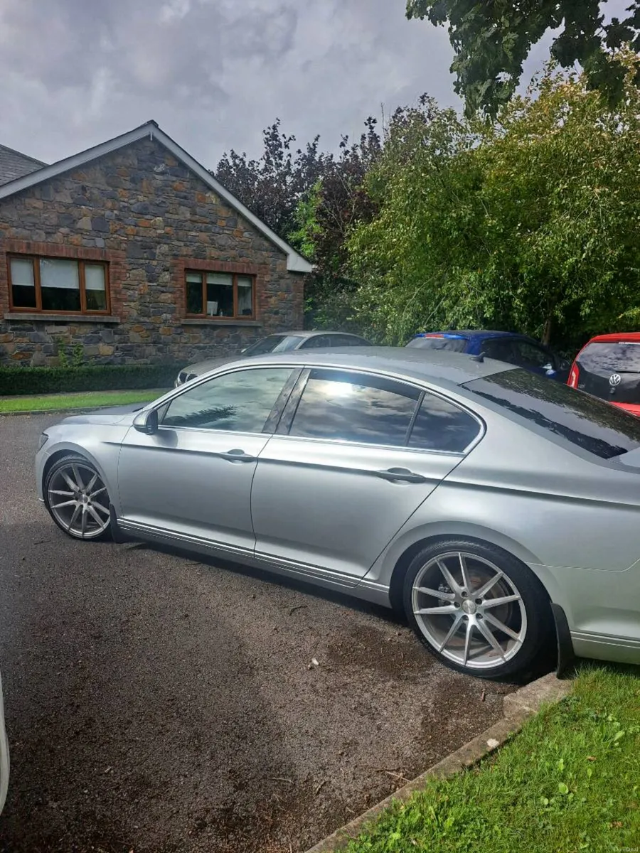 2015 VW Passat - Image 4