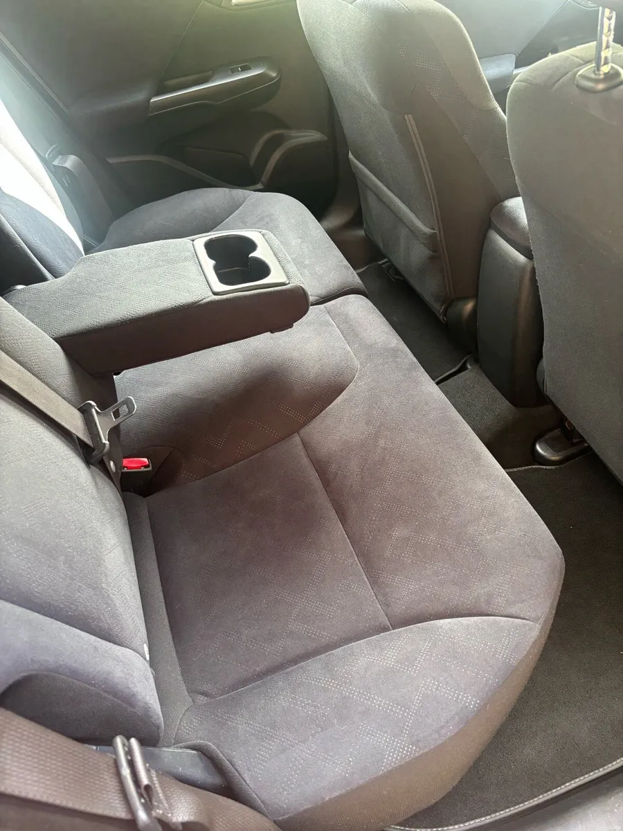 Honda civic - Image 5