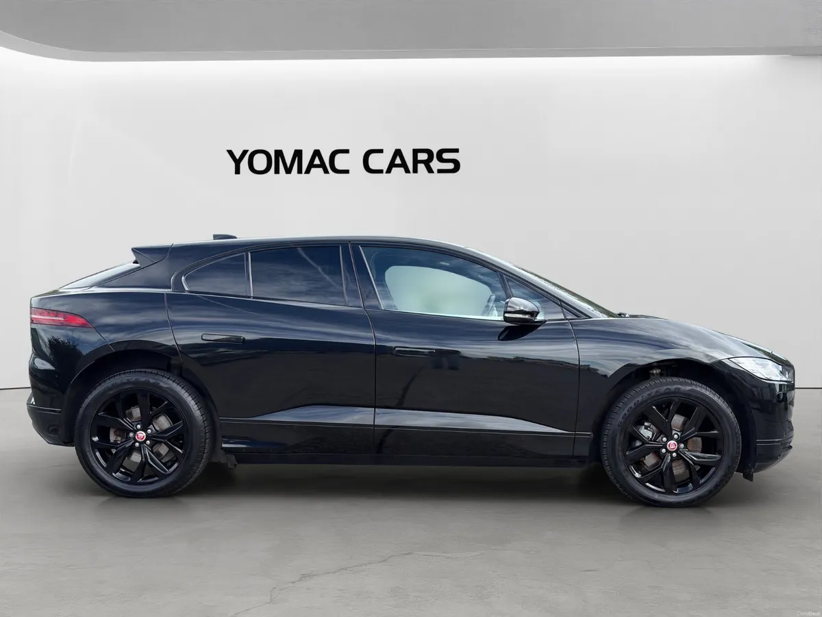 JAGUAR I-PACE EV400 BLACK EDITION AWD - Image 2