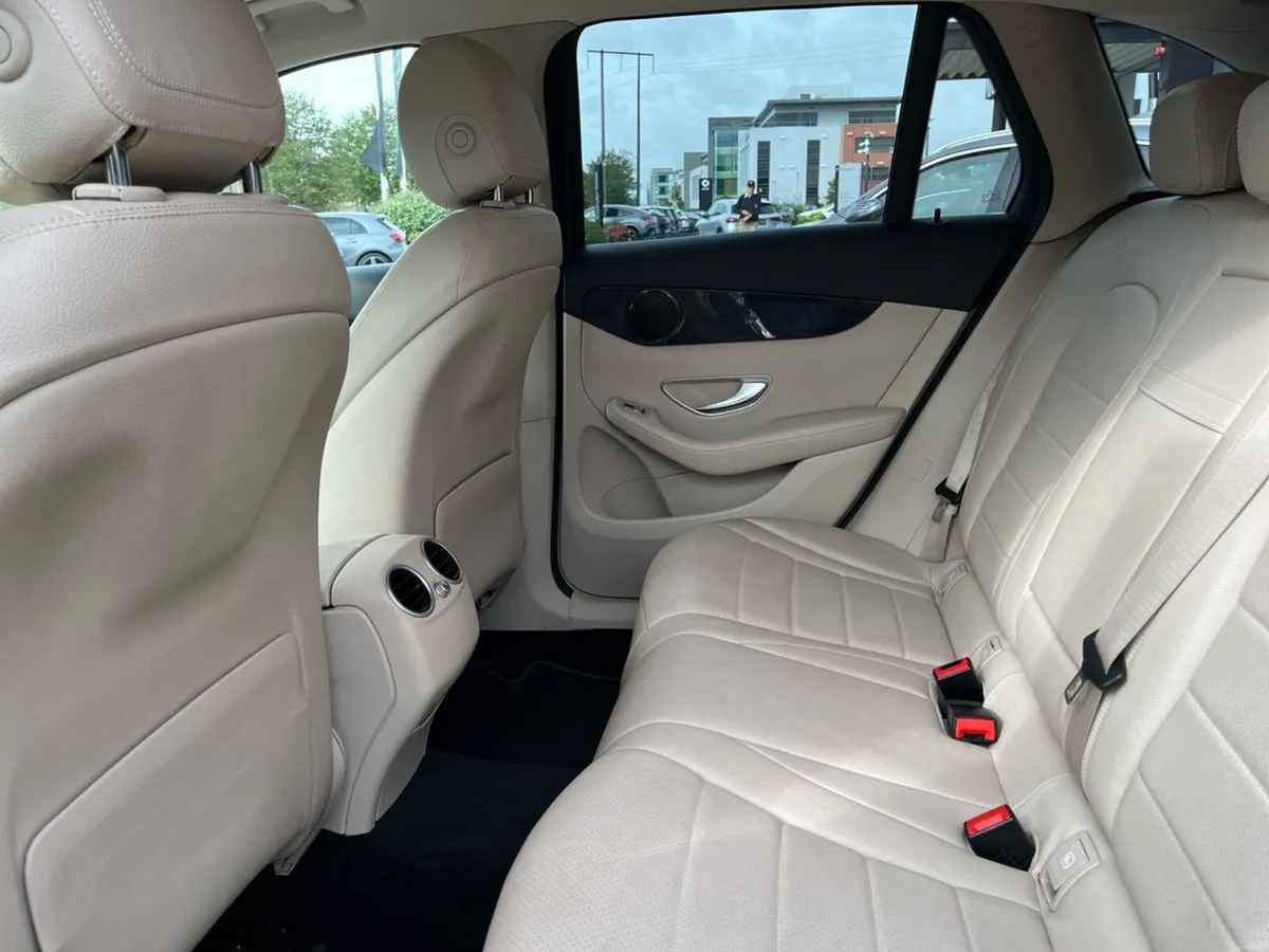 Mercedes-Benz GLC 200D SUV - Image 4