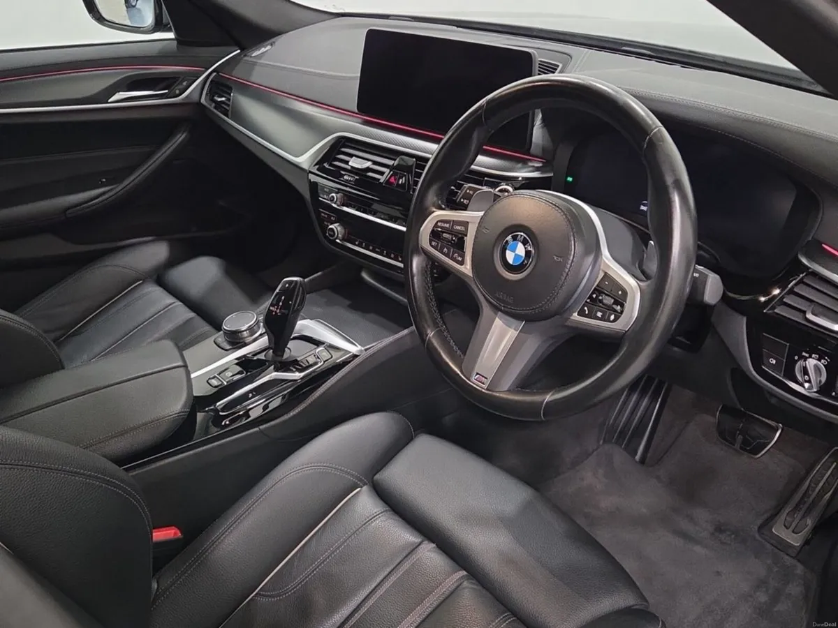BMW 5-Series 520d M Sport (MHT) - Image 6