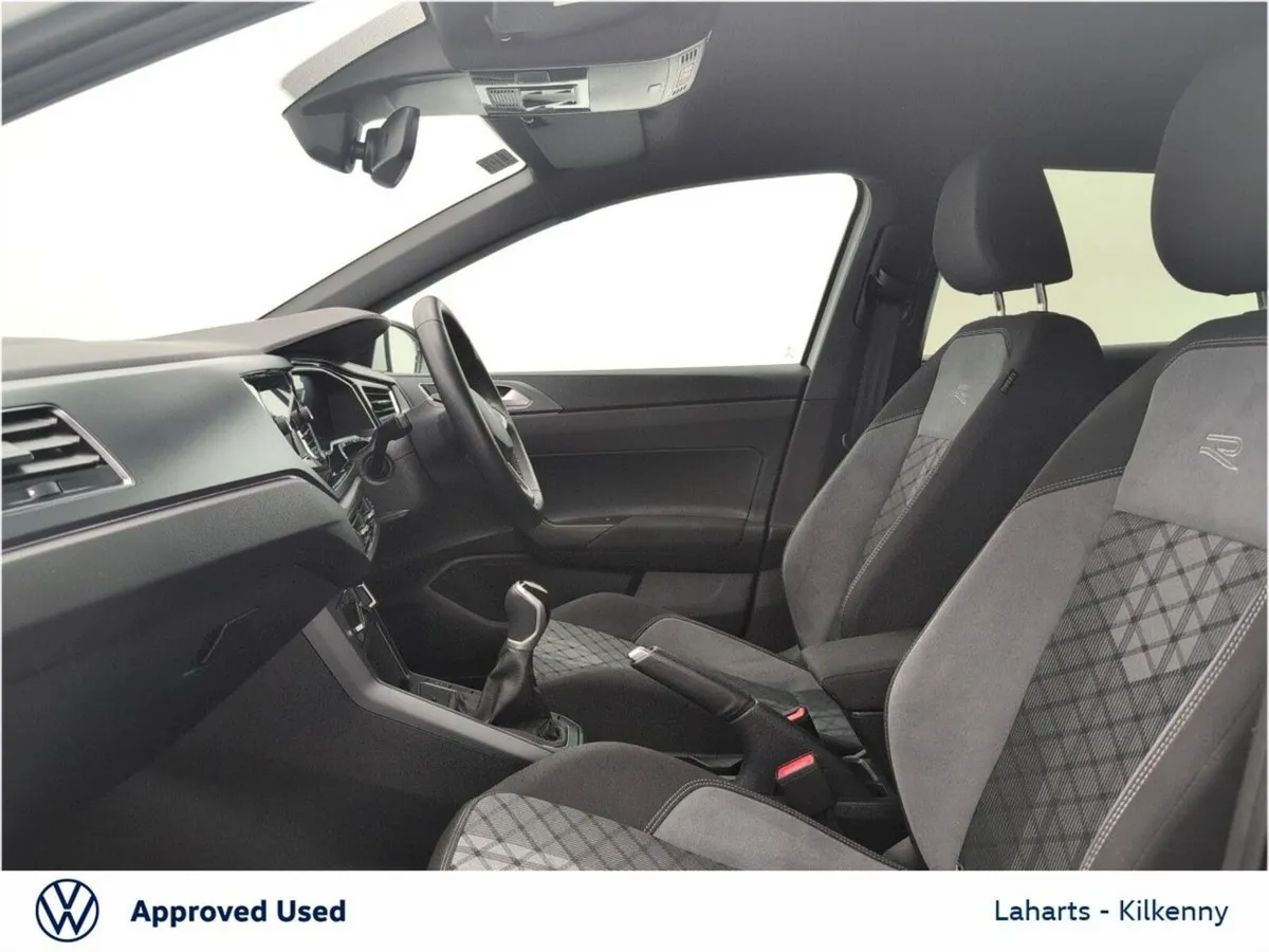 Volkswagen Polo R-LINE 75 1.0TSI 5DR 95HP *SPORT C - Image 4