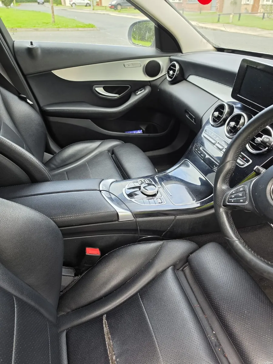 Mercedes-Benz C-Class 2018 - Image 5
