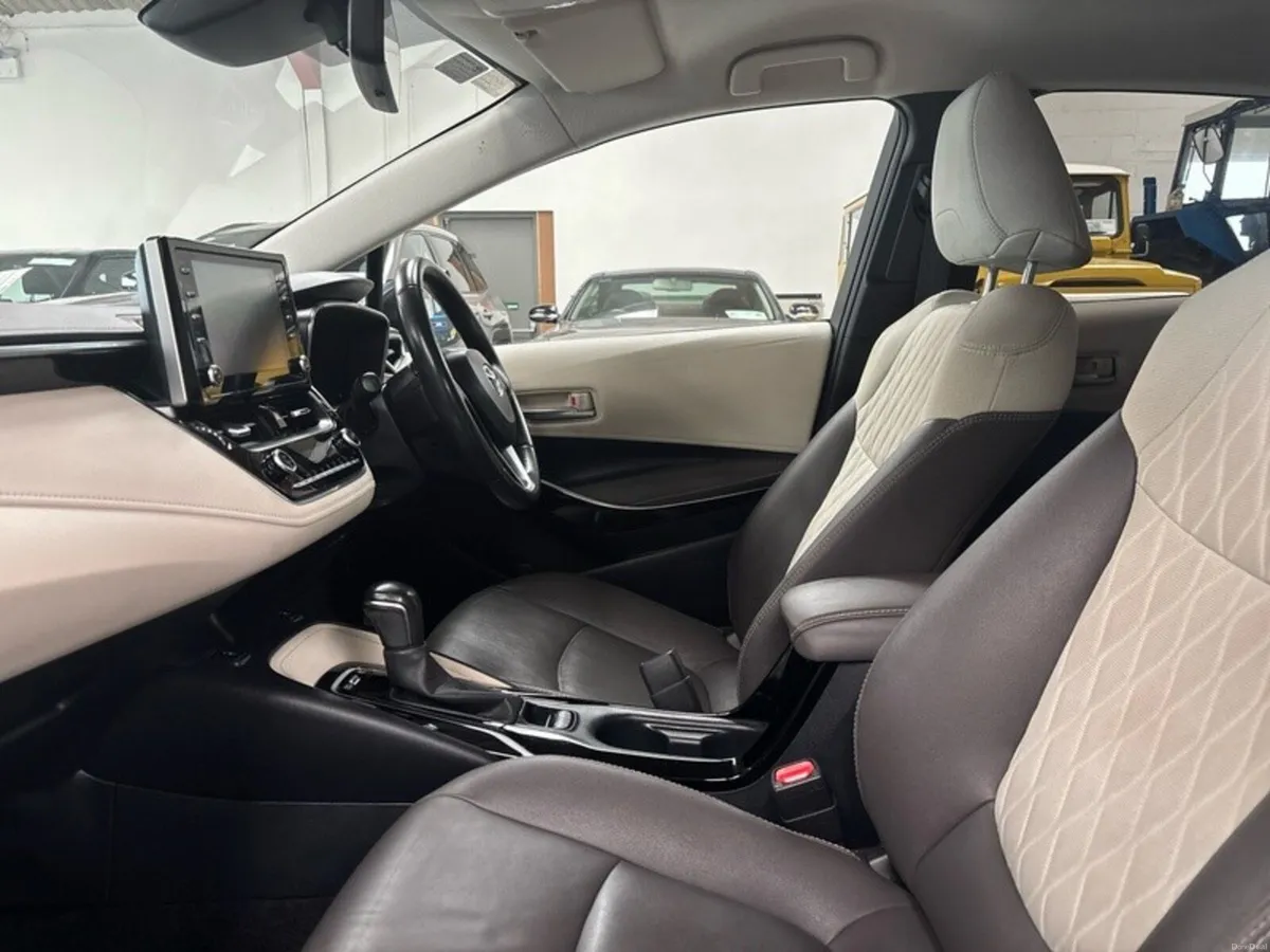 Toyota Corolla HYBRID SOL SALOON - Image 6