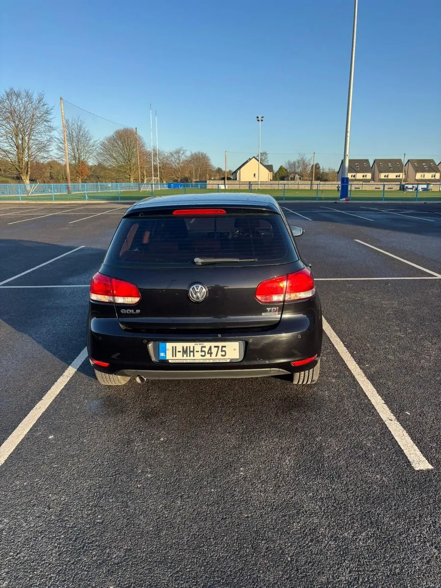 Volkswagen Golf 2011 - Image 5