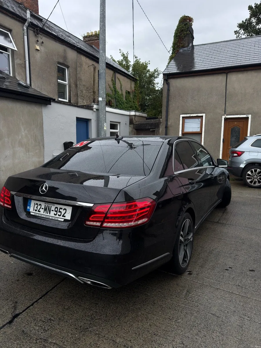 Mercedes-Benz E220d - Image 5