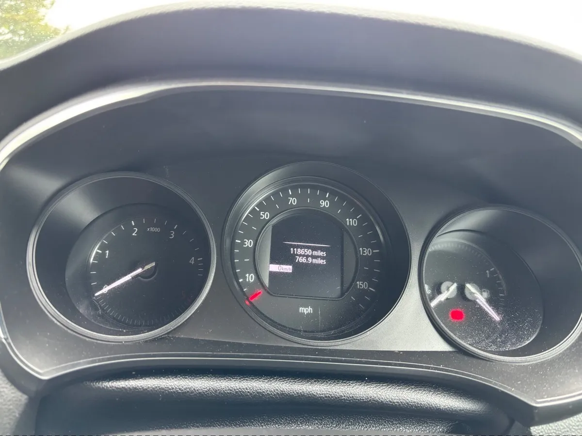 Renault Megane 2019 - Image 6