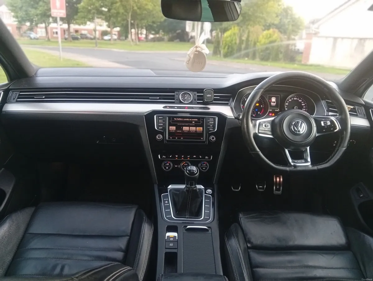 Volkswagen Passat 2016 - Image 6