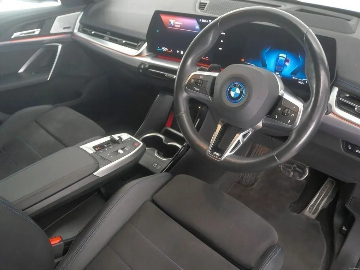 BMW iX1 eDrive20 M Sport - Image 6