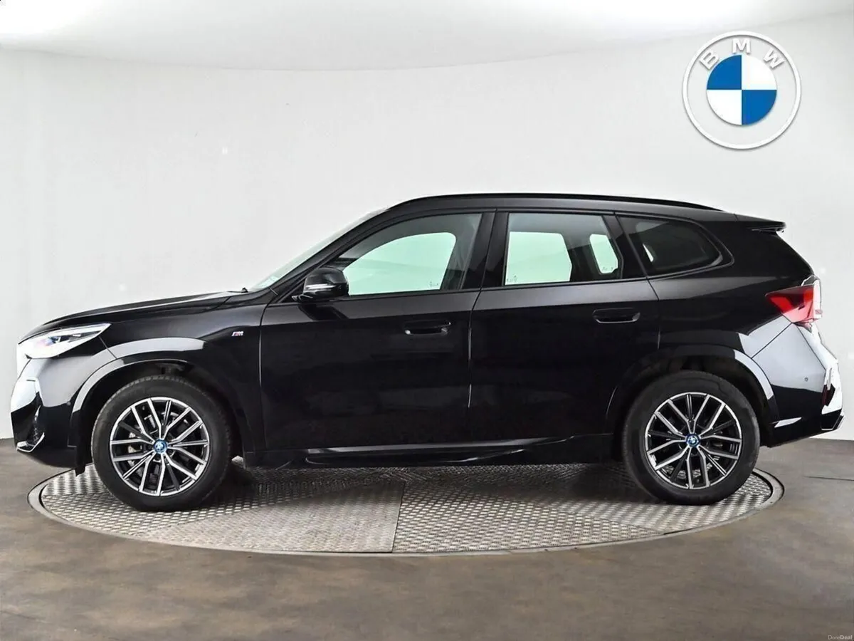 BMW iX1 eDrive20 M Sport - Image 3