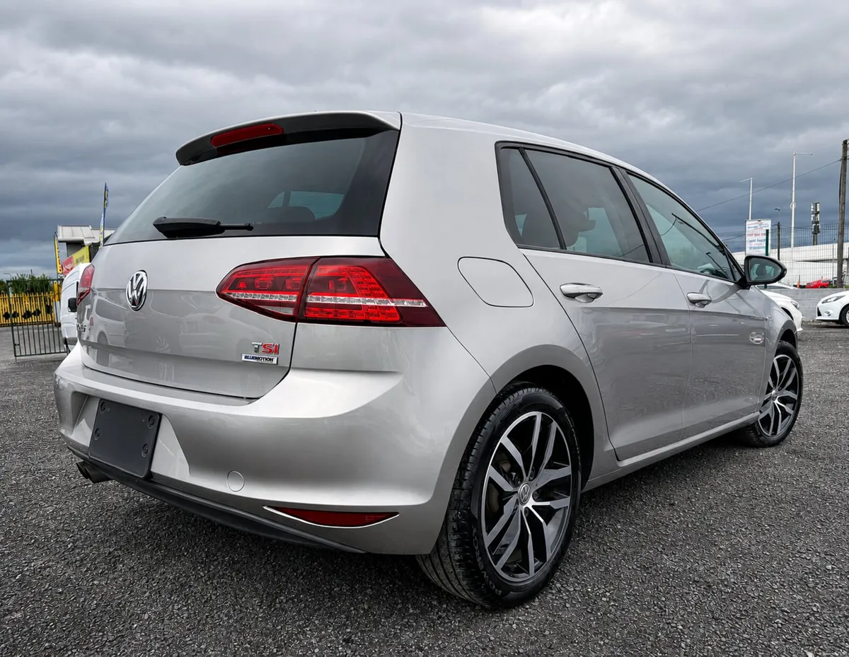 2017 VW Golf 1.4 TSI Highline DSG | High Spec - Image 5