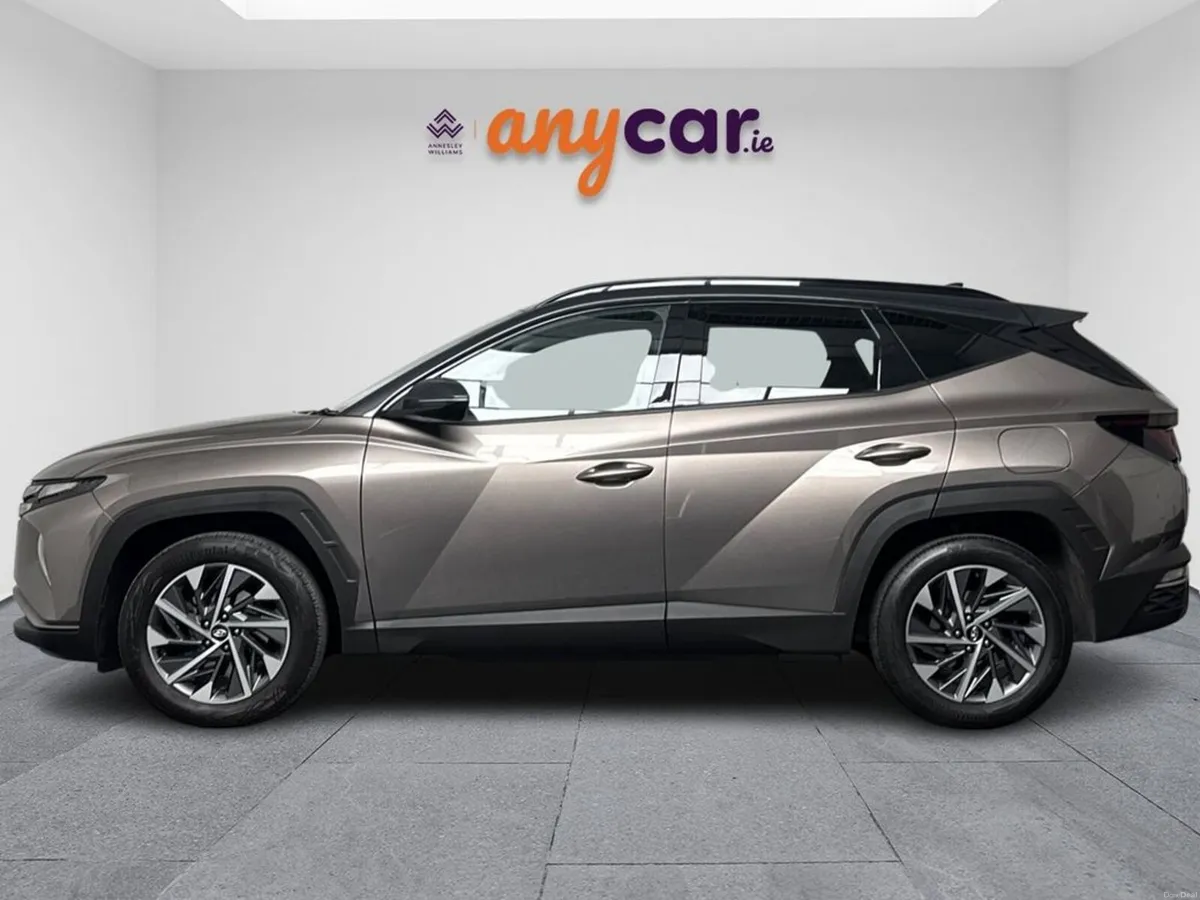 Hyundai Tucson ix35 Executive Two Tone Roof - Image 5