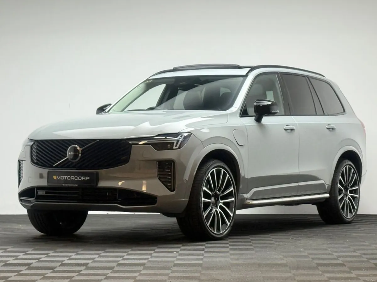 Volvo XC90 ULTRA T8 2.0 RECHARGE AWD *PAN ROOF* - Image 3