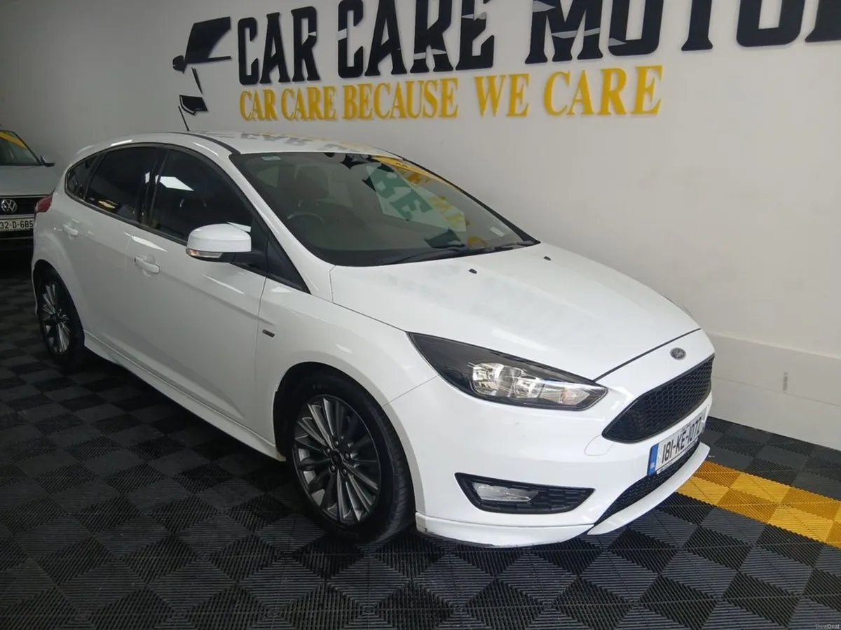Ford Focus St-lin 1.0 Ecoboost 125PS 6SPD - Image 1