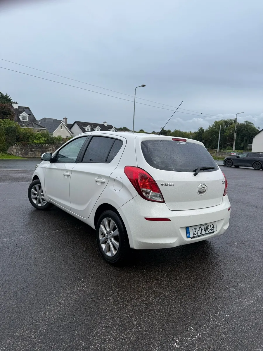 Hyundai i20 1.2L 2013 - Image 2