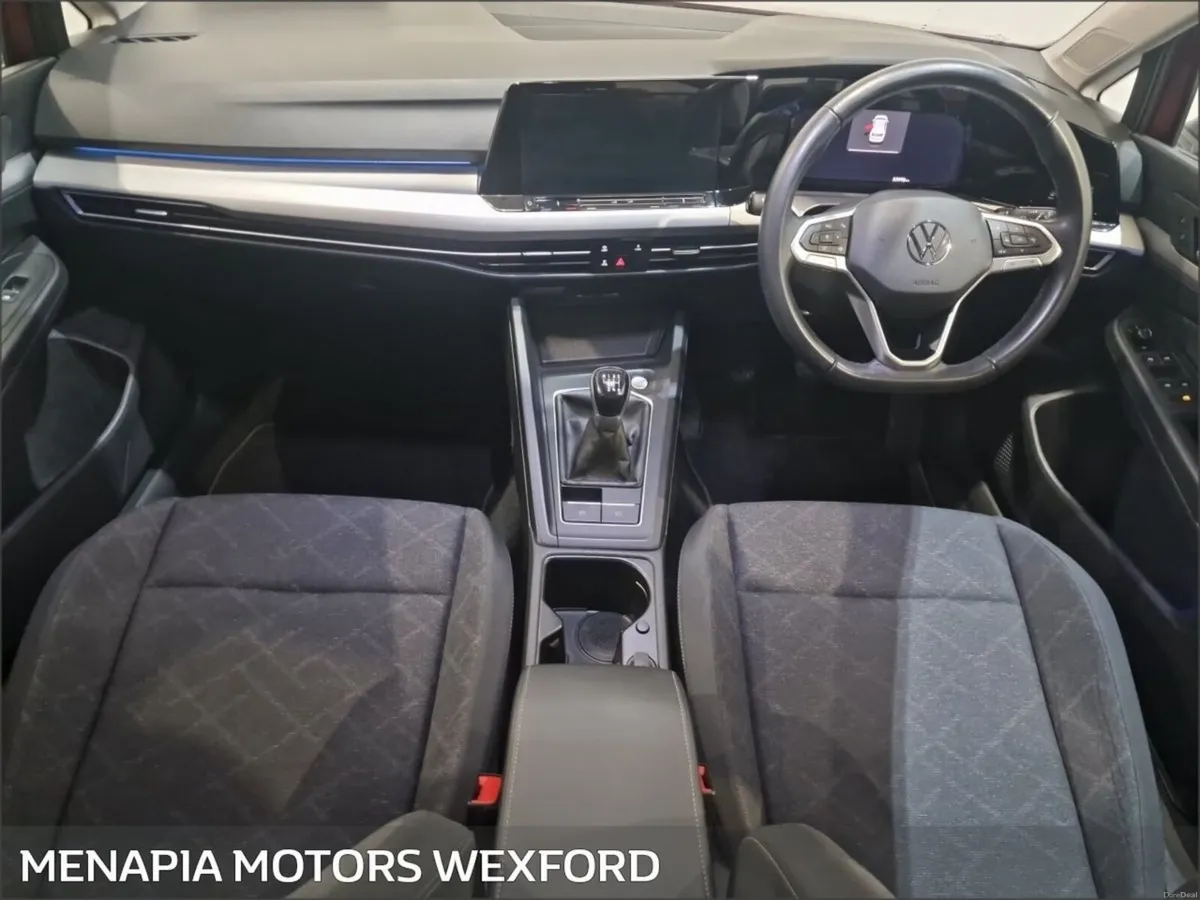 Volkswagen Golf 2.0 TDI 115HP Life - Image 2