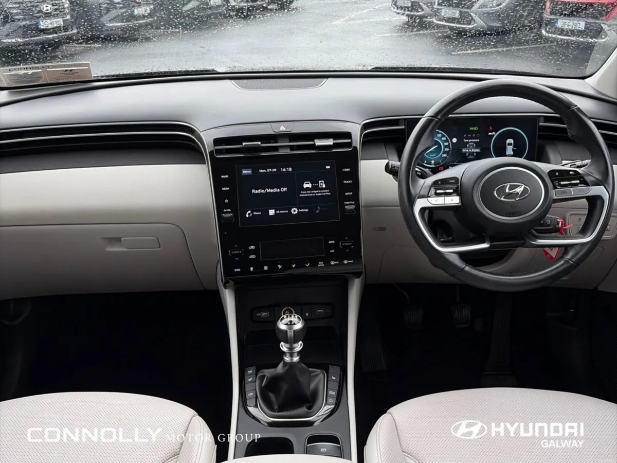 Hyundai Tucson 2WD Executive 4.9% low fin - Image 4