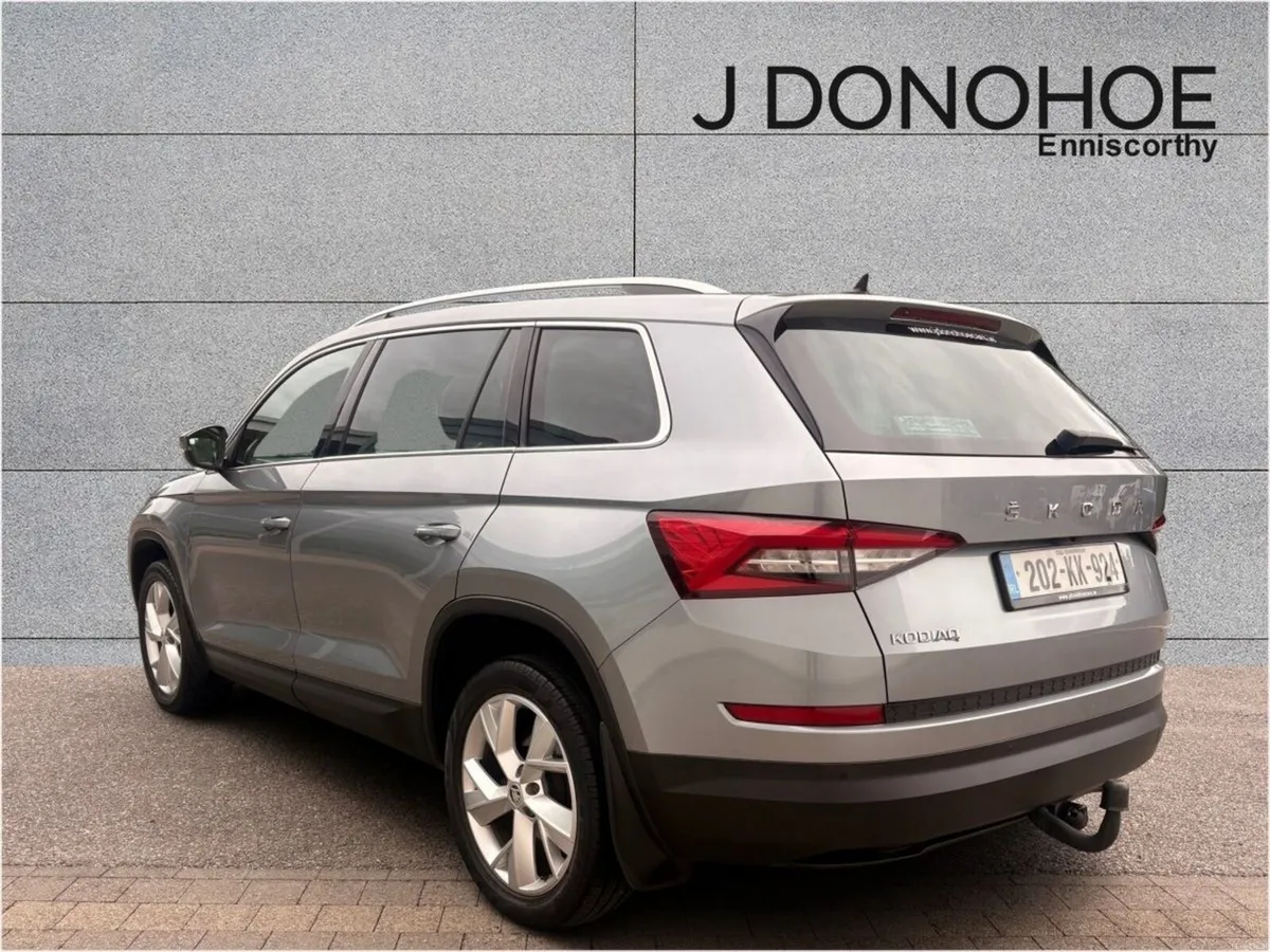 Skoda Kodiaq 2.0 TDI DSG STYLE Sunroof 7 Seat - Image 2