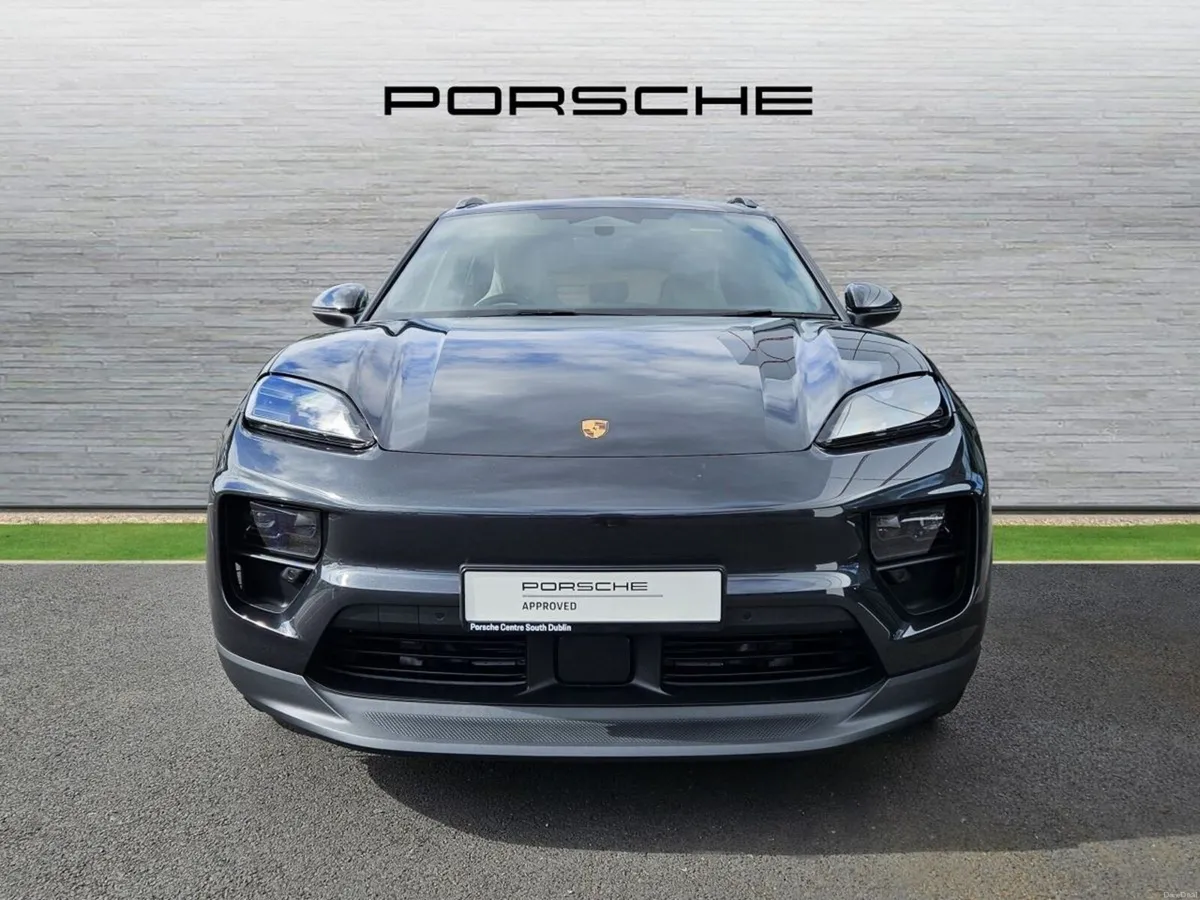 Porsche Macan 4 Electric - Image 6