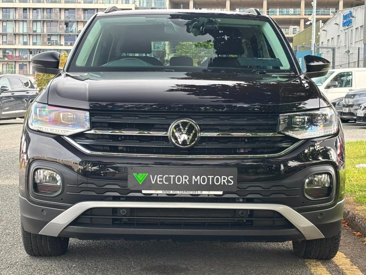 Volkswagen T-Cross 1.0 TSI PRTROL AUTO ACTIVE 12 M - Image 3