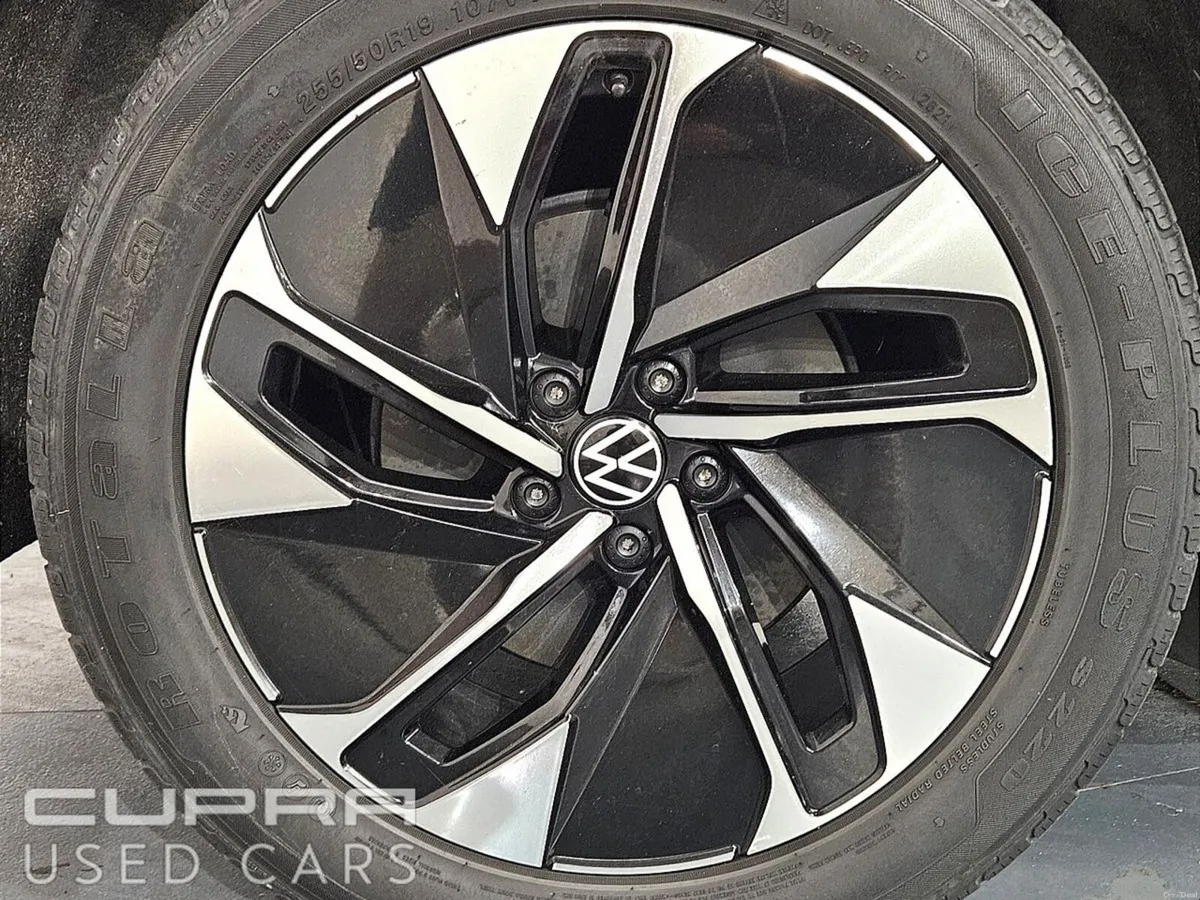 Volkswagen ID.4 LIFE 77kWh 174HP €64 Per Week - Image 6