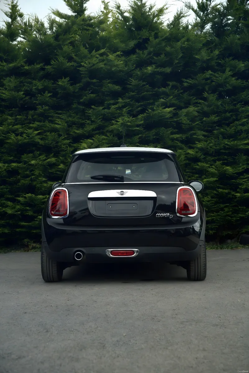 MINI Cooper D 1.5 2021 - Image 3