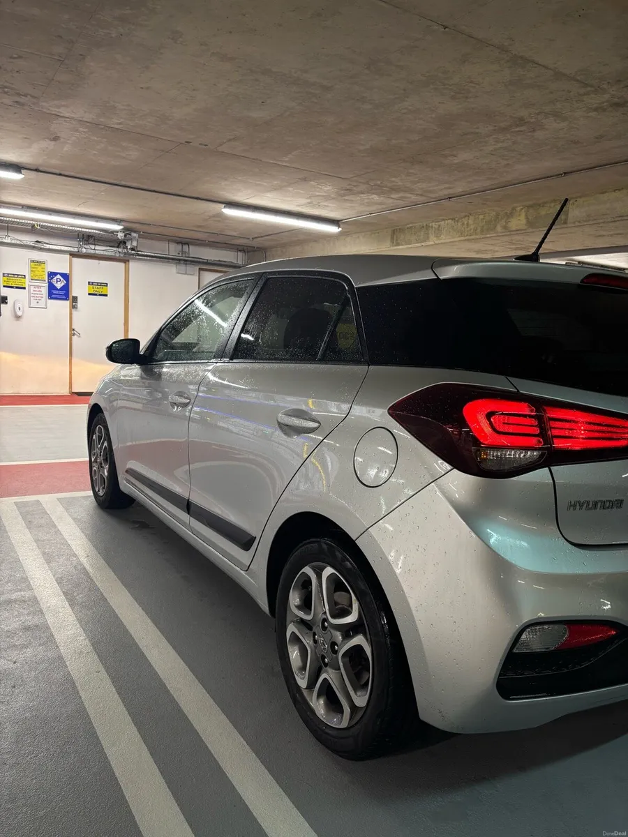 Hyundai i20 1.2L Petrol - Image 4