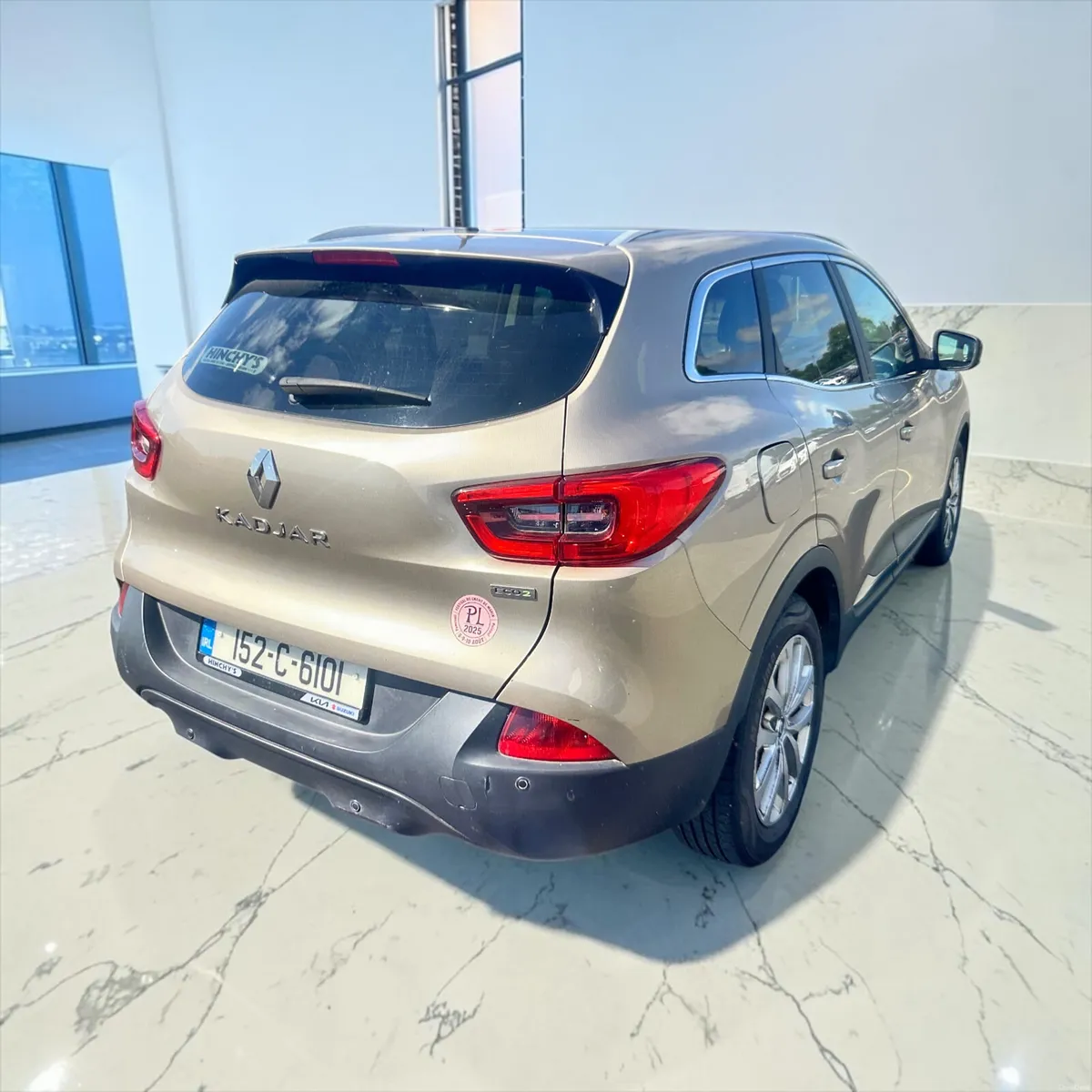 2015 Renault Kadjar 1.5 dCi 110  Dynamique Nav - Image 2