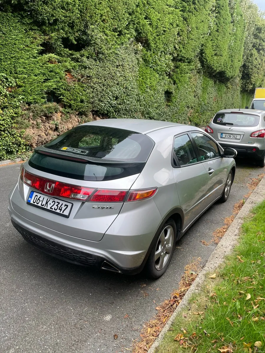 Honda civic 1.8 petrol - Image 4