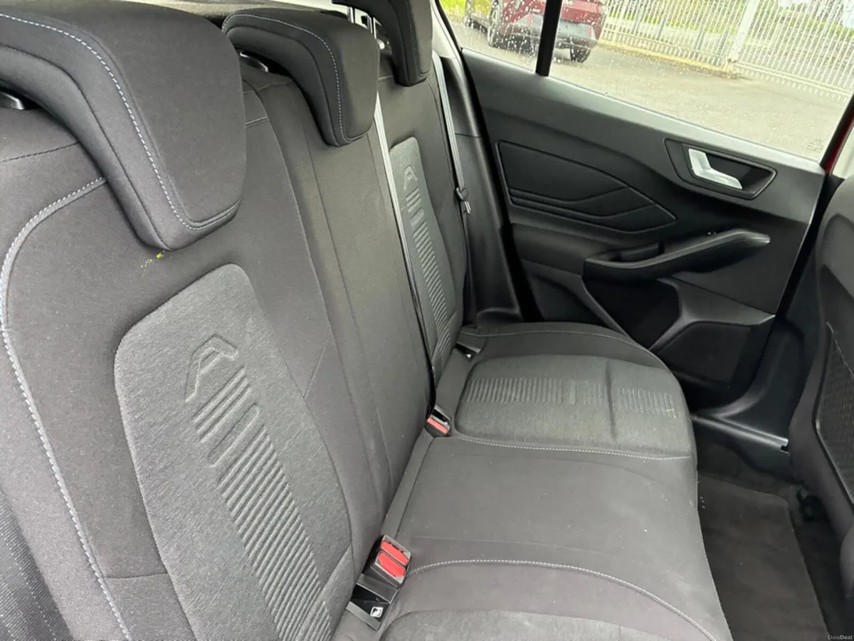 Ford Focus ACTIVE 5DR 1.5 TD 120 (ONLY 40 MINS FRO - Image 6