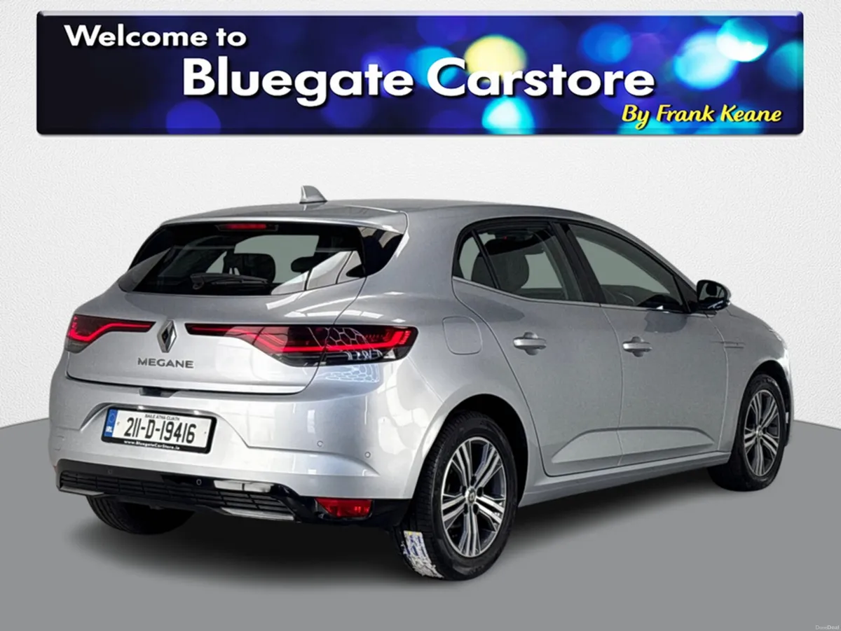 Renault Megane IV ICONIC BLUE DCI 115**MULTIFUNCTI - Image 4