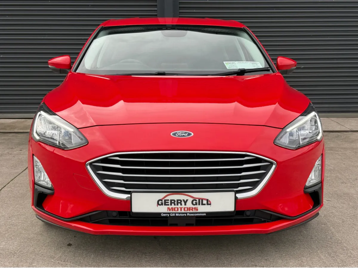 Ford Focus 1.5 TDCI ZETEC 120PS 5DR - Image 2