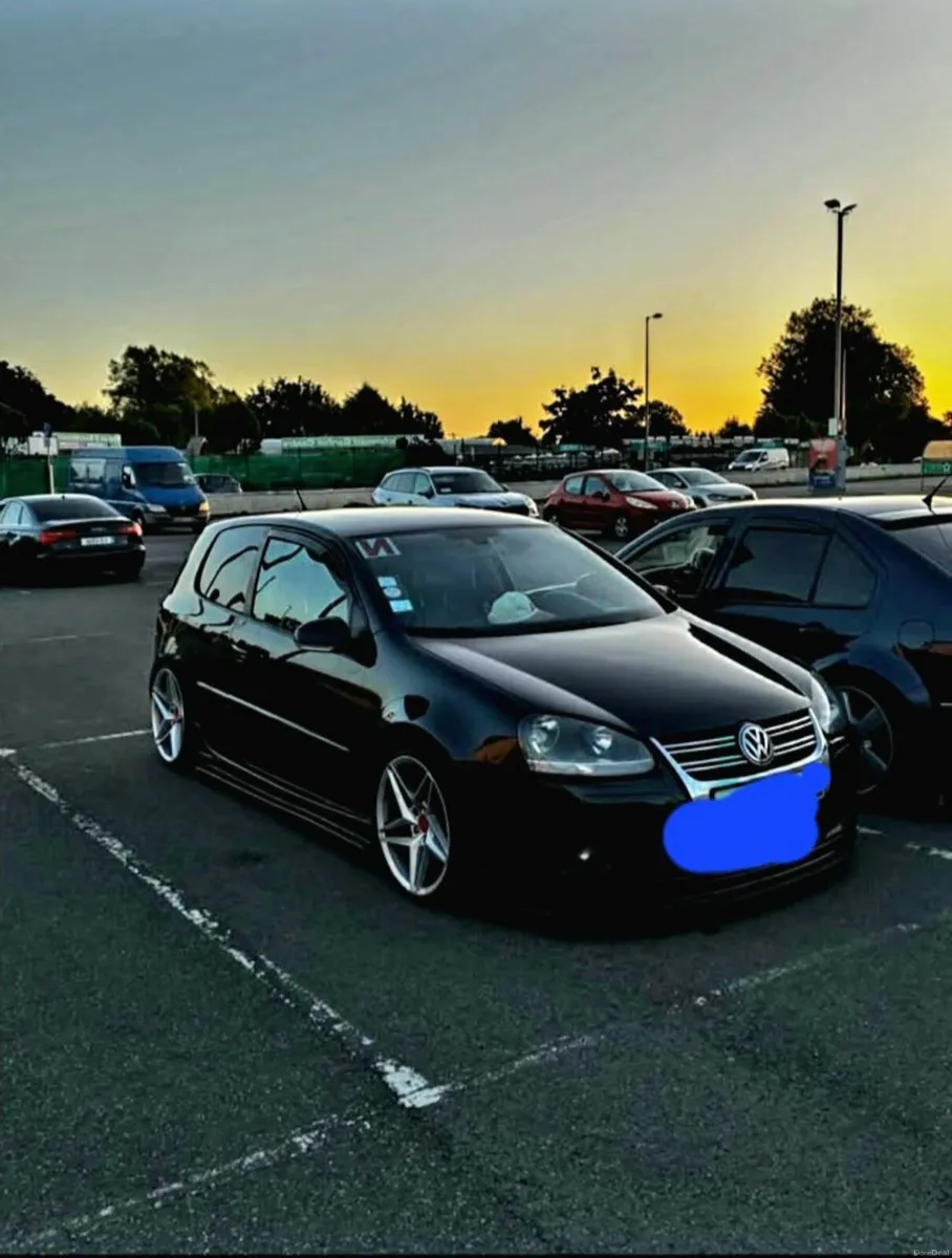 2008 Volkswagen Golf - Image 5