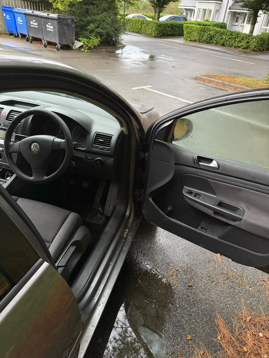 MK5 Volkswagen Golf 1.4L - Image 5