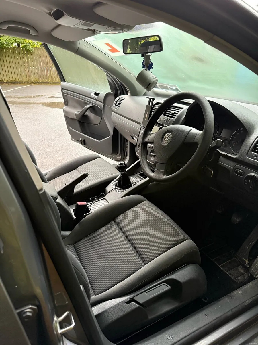 MK5 Volkswagen Golf 1.4L - Image 6