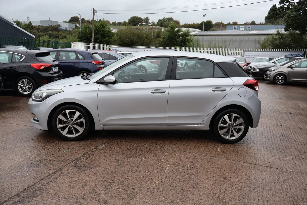 Hyundai i20 Deluxe 63,000Km New NCT Exceptional! - Image 5