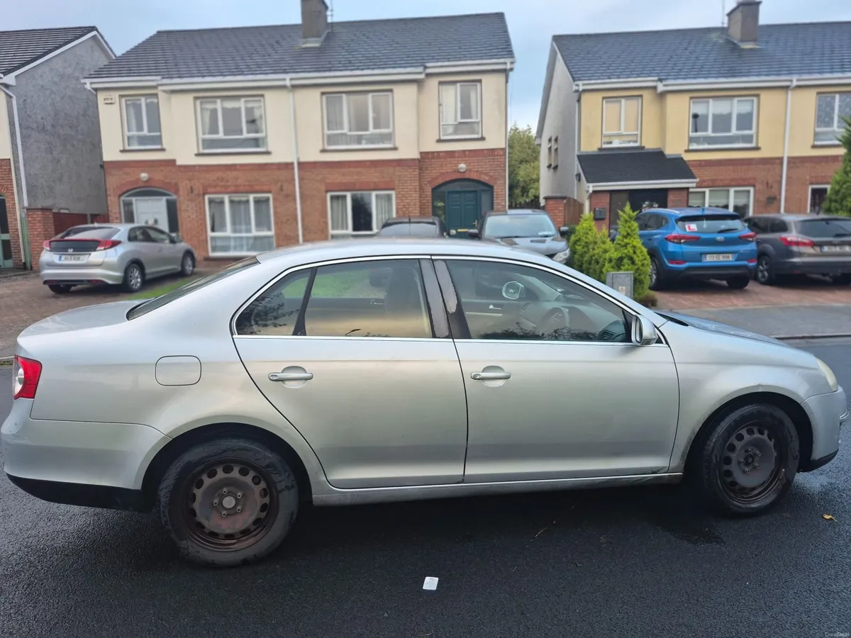 Volkswagen Jetta 2007 - Image 5