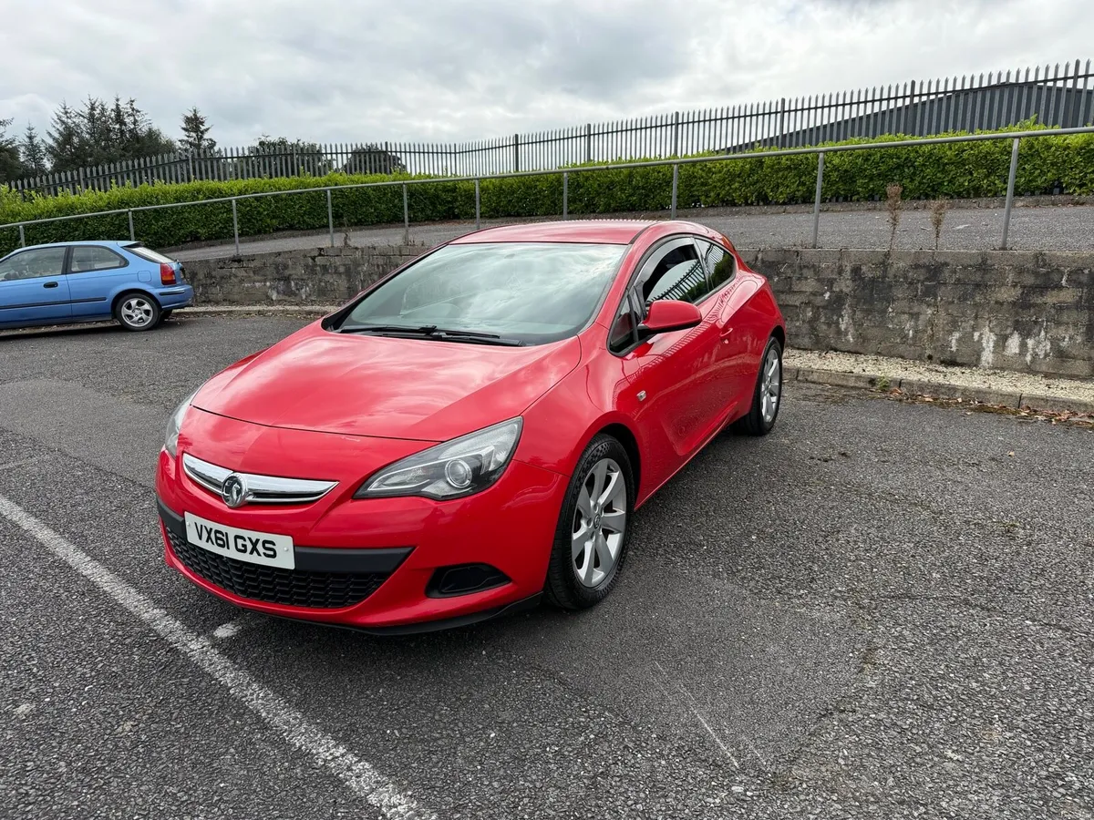 Vauxhall Astra CDTi GTC Sport - Image 2