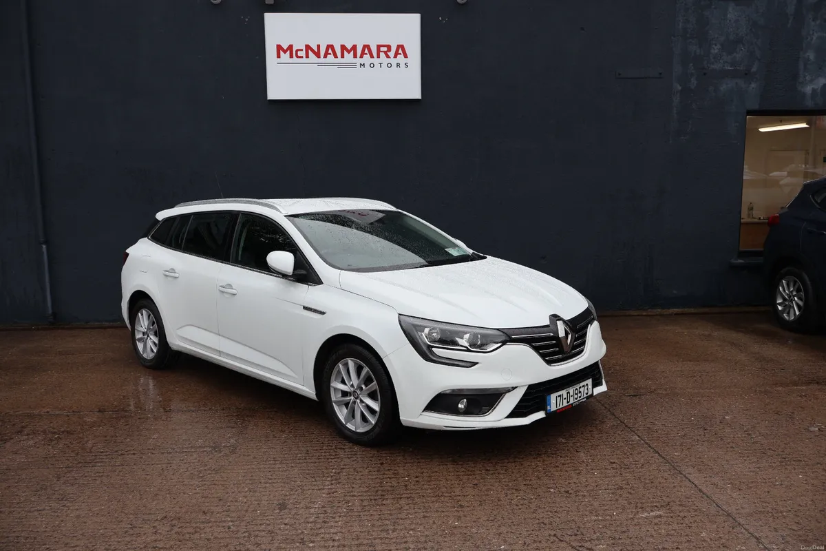 Renault Megane Sports Tourer Exceptional Condition - Image 1