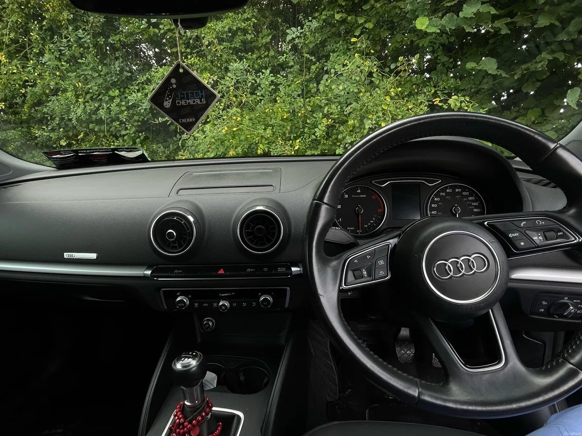 AUDI A3 SE TECHNIK TDI 116 3DR - Image 5