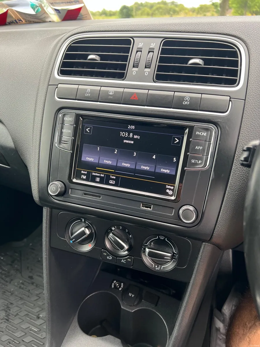 Volkswagen Polo 2011 (NEW NCT) - Image 3