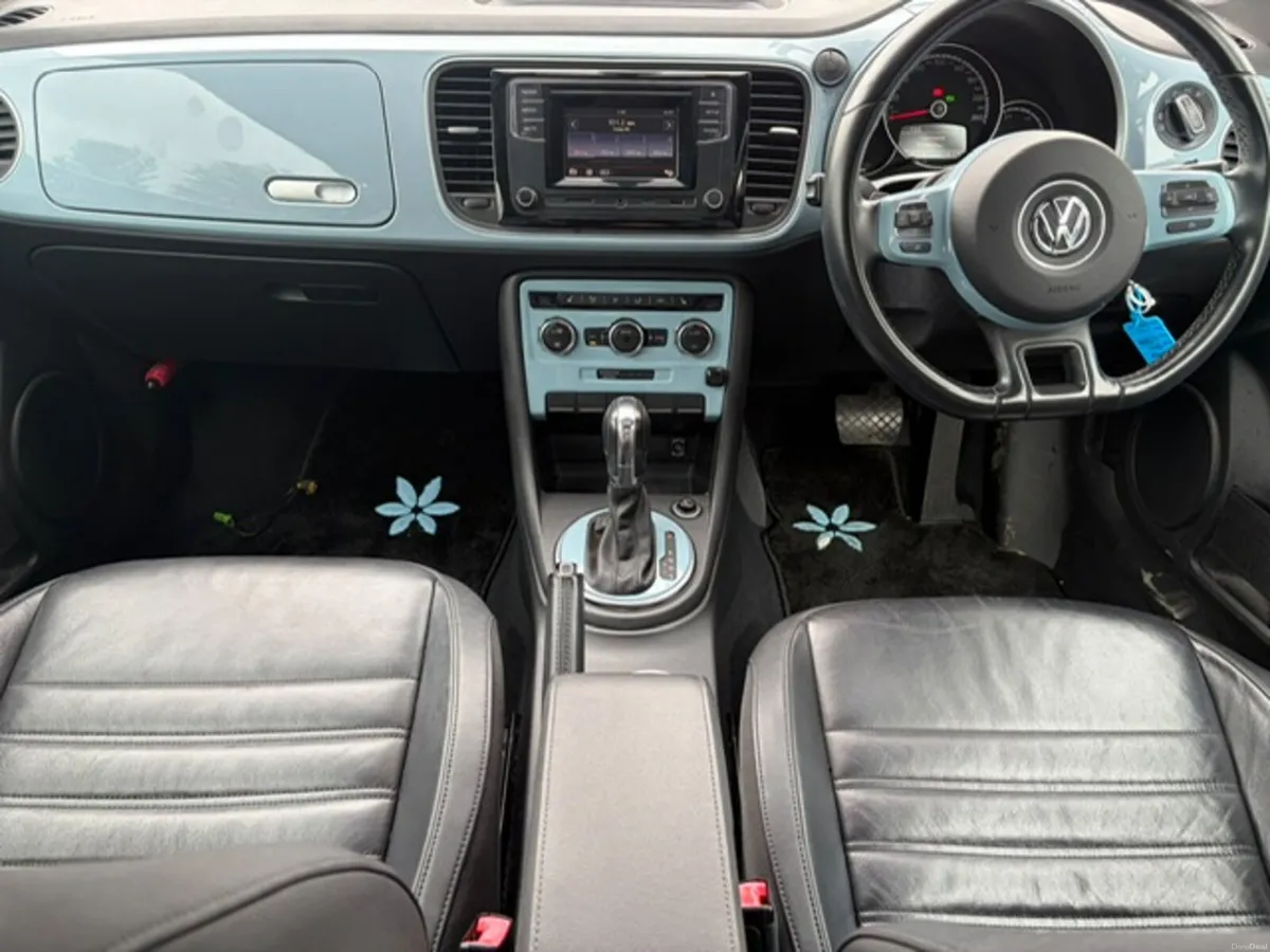 Volkswagen Beetle 2012 - Image 3