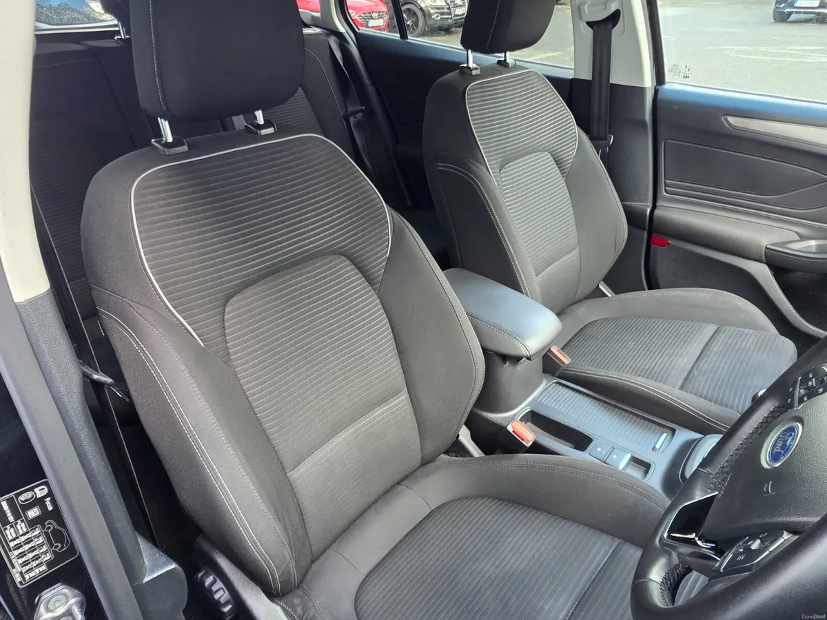 2023 Ford Focus 1.0T TITANIUM // SAT NAV - Image 4