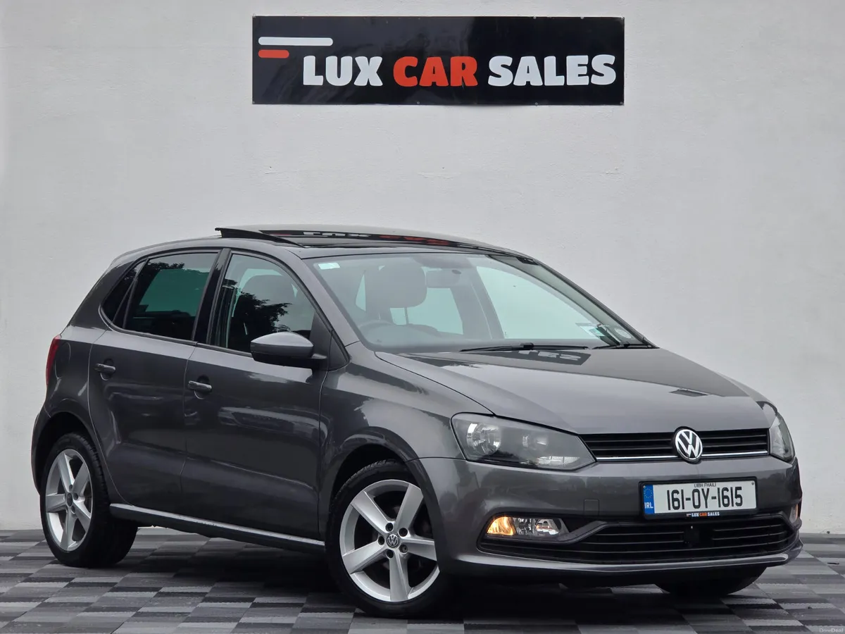 2016 Volkswagen Polo 1.0 FUN // PANORAMIC ROOF - Image 1