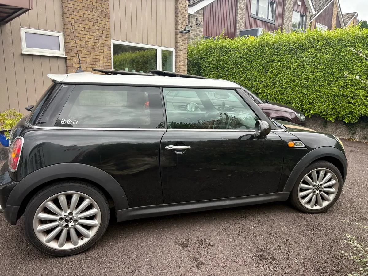 Mini Cooper Mayfair - Image 4