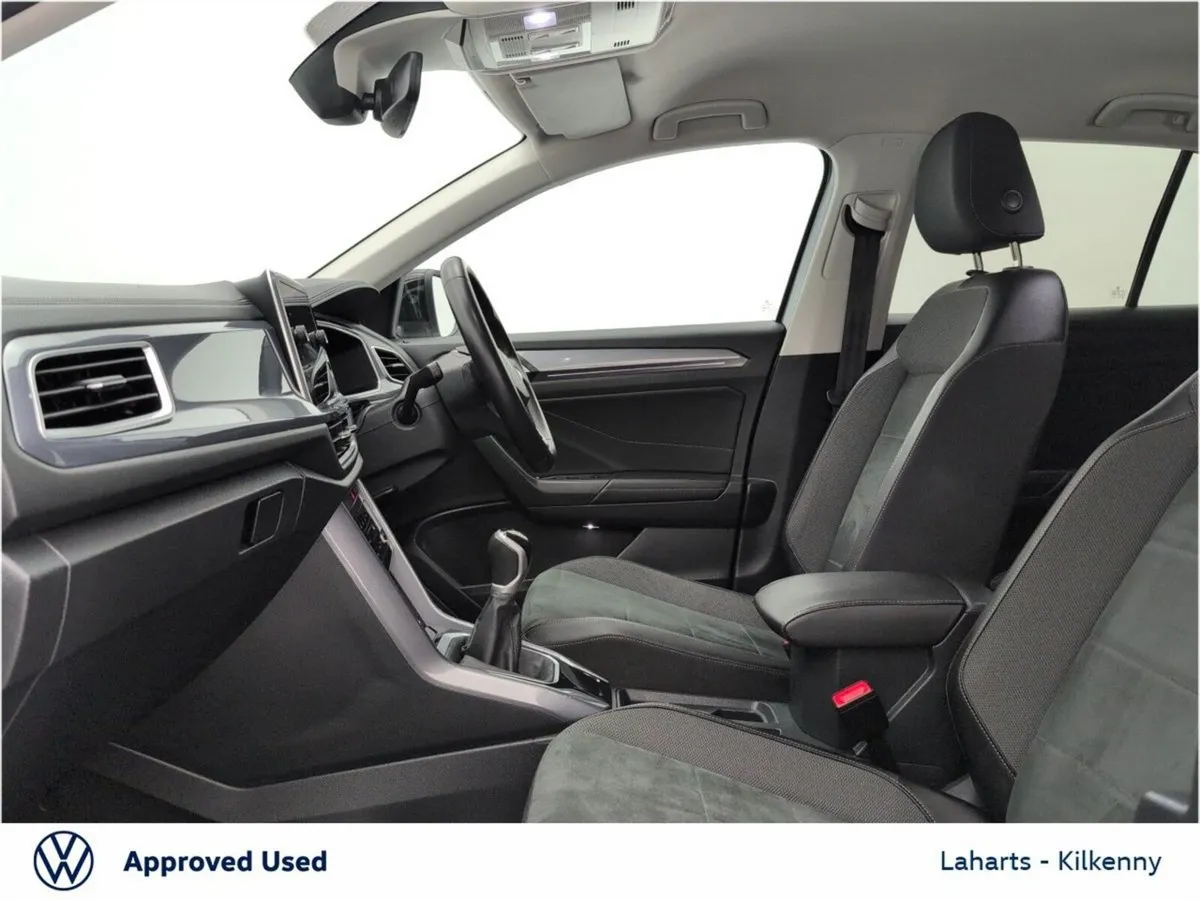 Volkswagen T-Roc STYLE 2.0 TDI 116HP *SPORT SEATS* - Image 4