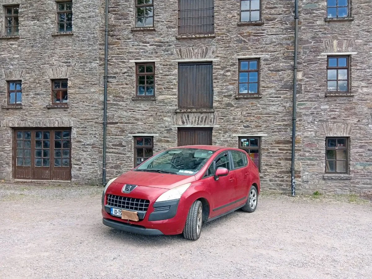 Peugeot 3008 - Image 1