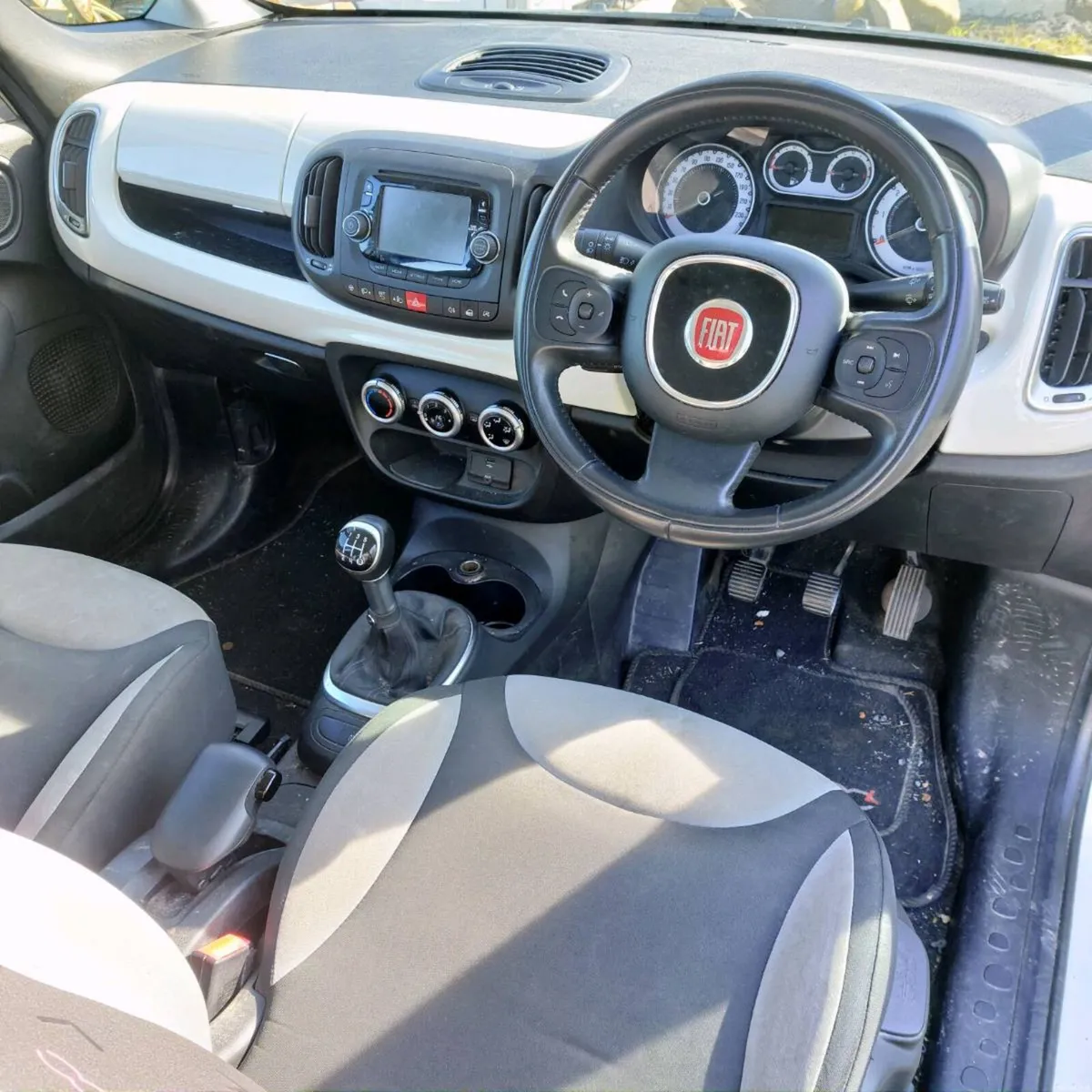 Fiat500L / Please read full add - Image 6