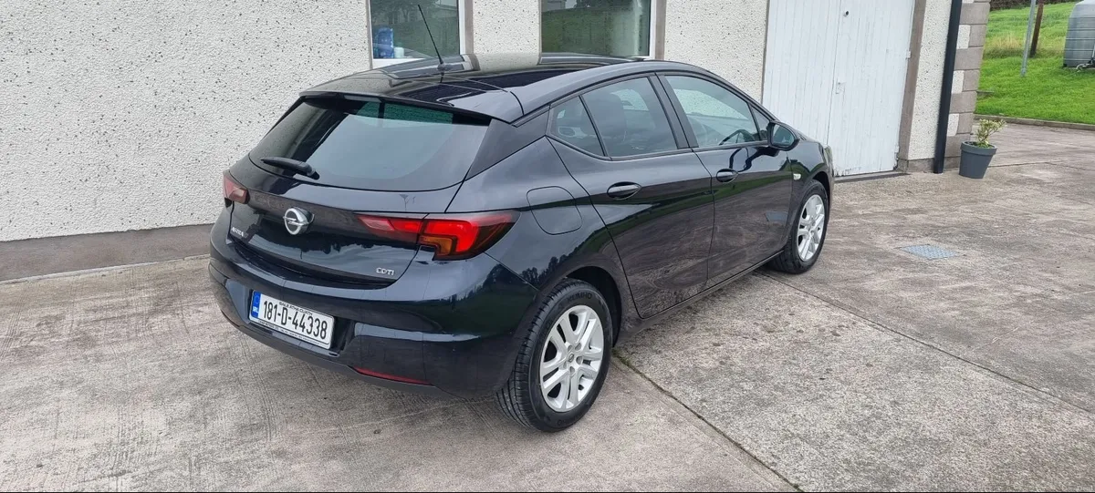 181 Opel Astra 1.6 CDTi Automatic Low kms - Image 2